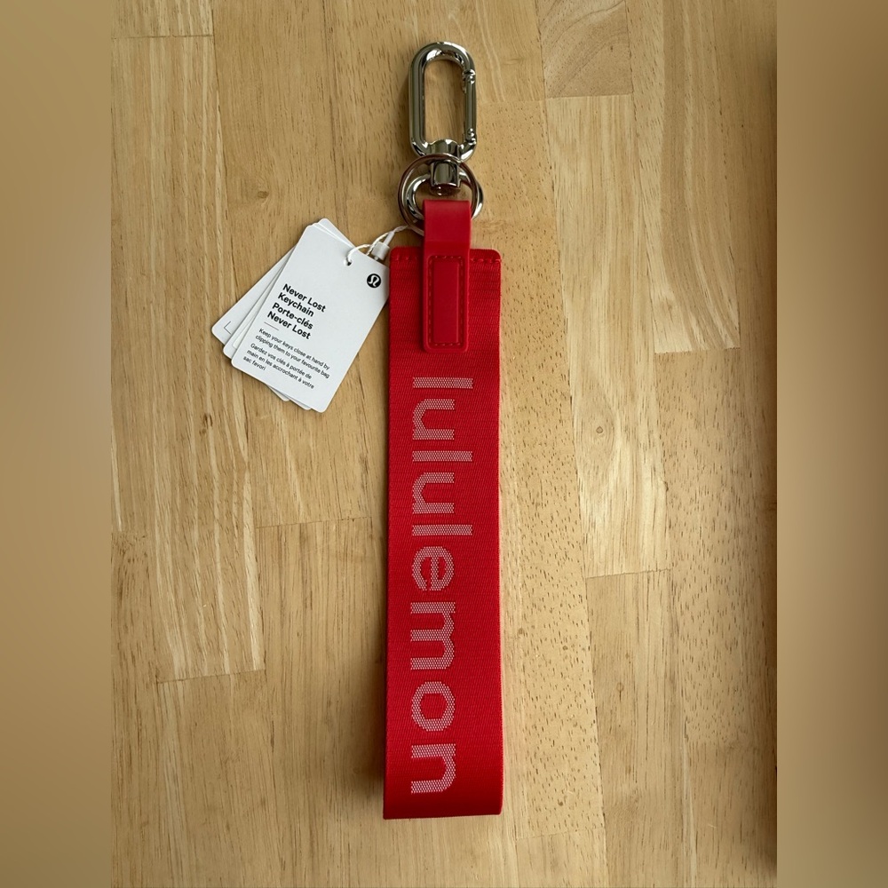 Lululemon Never Lost Keychain